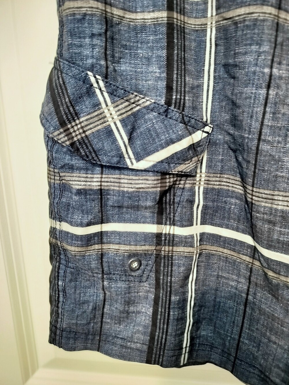 Mossimo Supply Co. Mens 36 Blue With Black Plaid Board Shorts - Picture 4 of 6